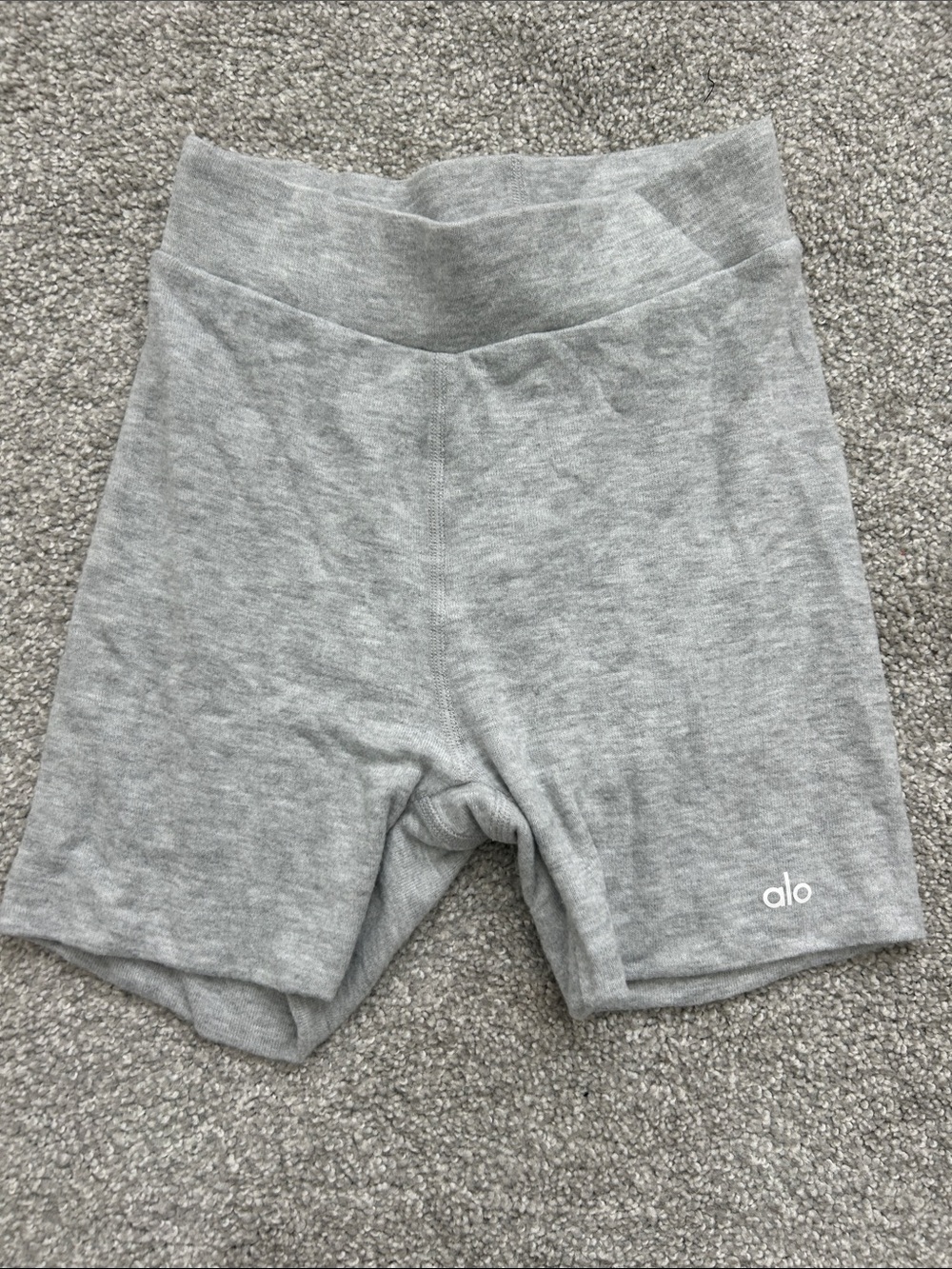 ALO Yoga Gray Women’s Bike Shorts - Picture 1 of 2